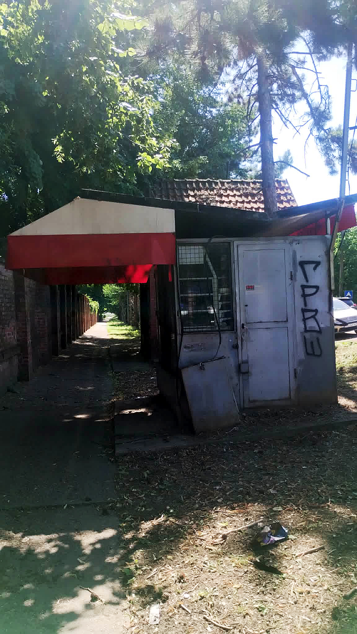 kiosk1.jpg